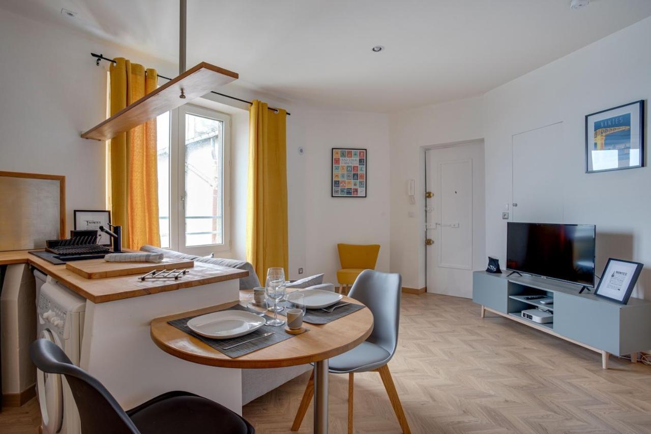 Au Coeur De Nantes Design Et Cosy Apartamento Exterior foto